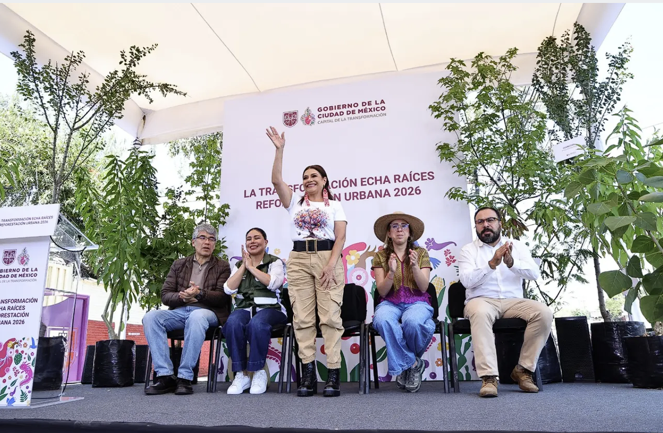 Clara Brugada durante la presentación del Programa de Reforestación Urbana 2026 en la Ciudad de México