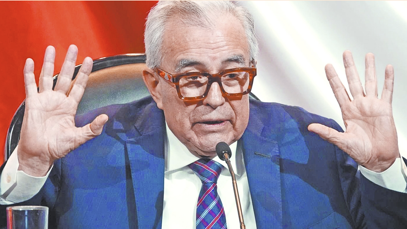 Rubén Rocha Moya durante una intervención pública